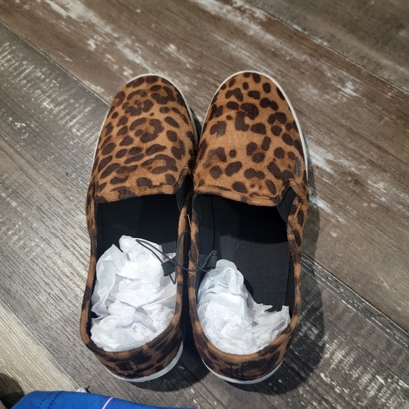 Bobbie brooks slip on - Picture 2 of 7